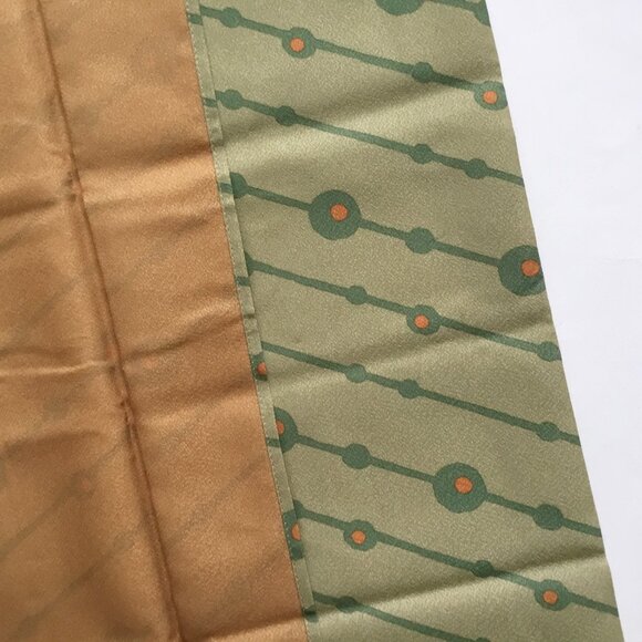 Hoshino Resorts KAI Kinugawa Green Olive Printed Furoshiki Scarf Wrapping Cloth - Picture 4 of 6